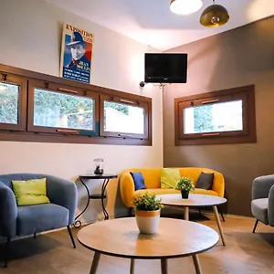 https://escale-akena.fr-paris.fr