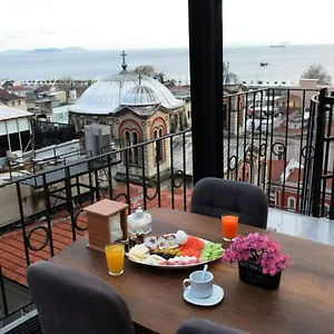 https://sabina-near-grand-bazaar-city-center.istanbul-turkeyhotels.com
