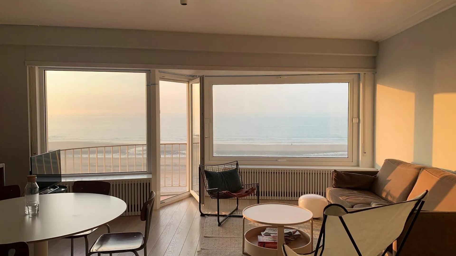 Happy In Oostende - Lovely Apartment With Seaview At The Beach Belgique
